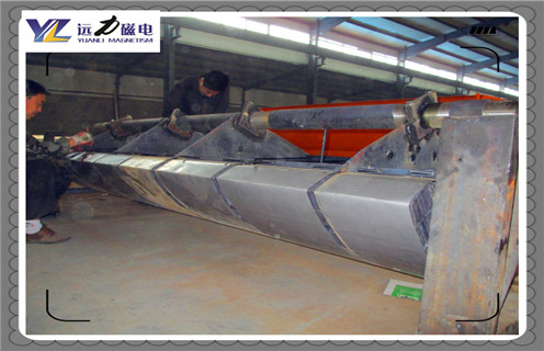 永磁磁選機(jī),鳳城永磁磁選機(jī)的磁力_磁場強(qiáng)度能用多長時(shí)間_工作原理型號(hào)_鳳城永磁磁選機(jī)的磁力場強(qiáng)分布圖 永磁磁選機(jī),鳳城永磁磁選機(jī)的磁力_磁場強(qiáng)度能用多長時(shí)間_工作原理型號(hào)_鳳城永磁磁選機(jī)的磁力場強(qiáng)分布圖