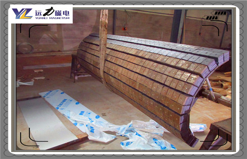 濕式磁選機,稀土永磁機具有高矯頑力超大型化方向發展!能用多長時間結構圖_遠力為您講述永磁筒磁選機刮泡時應注意的問題!磁場分布圖 濕式磁選機,稀土永磁機具有高矯頑力超大型化方向發展!能用多長時間結構圖_遠力為您講述永磁筒磁選機刮泡時應注意的問題!磁場分布圖